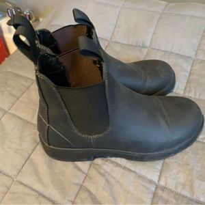 Short walking boot slip on Sz 8 womens